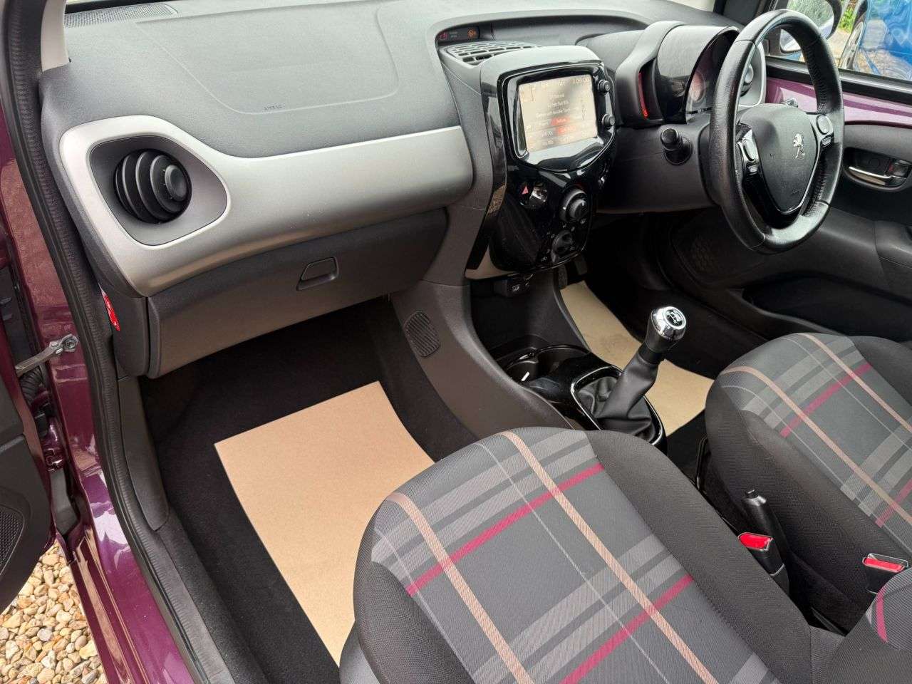 2015 PEUGEOT 108 2015 PEUGEOT 108