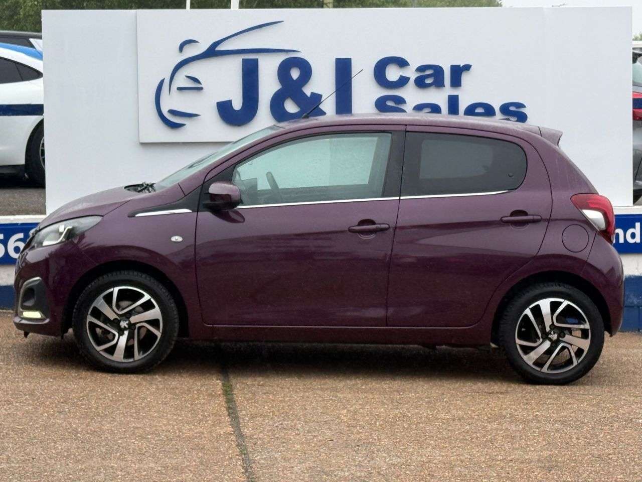 A 2015 PEUGEOT 108 1.2 VTi PureTech Allure Hatchback 5dr Petrol Manual Euro 5 (82 ps) GREAT SE A 2015 PEUGEOT 108 1.2 VTi PureTech Allure Hatchback 5dr Petrol Manual Euro 5 (82 ps) GREAT SE