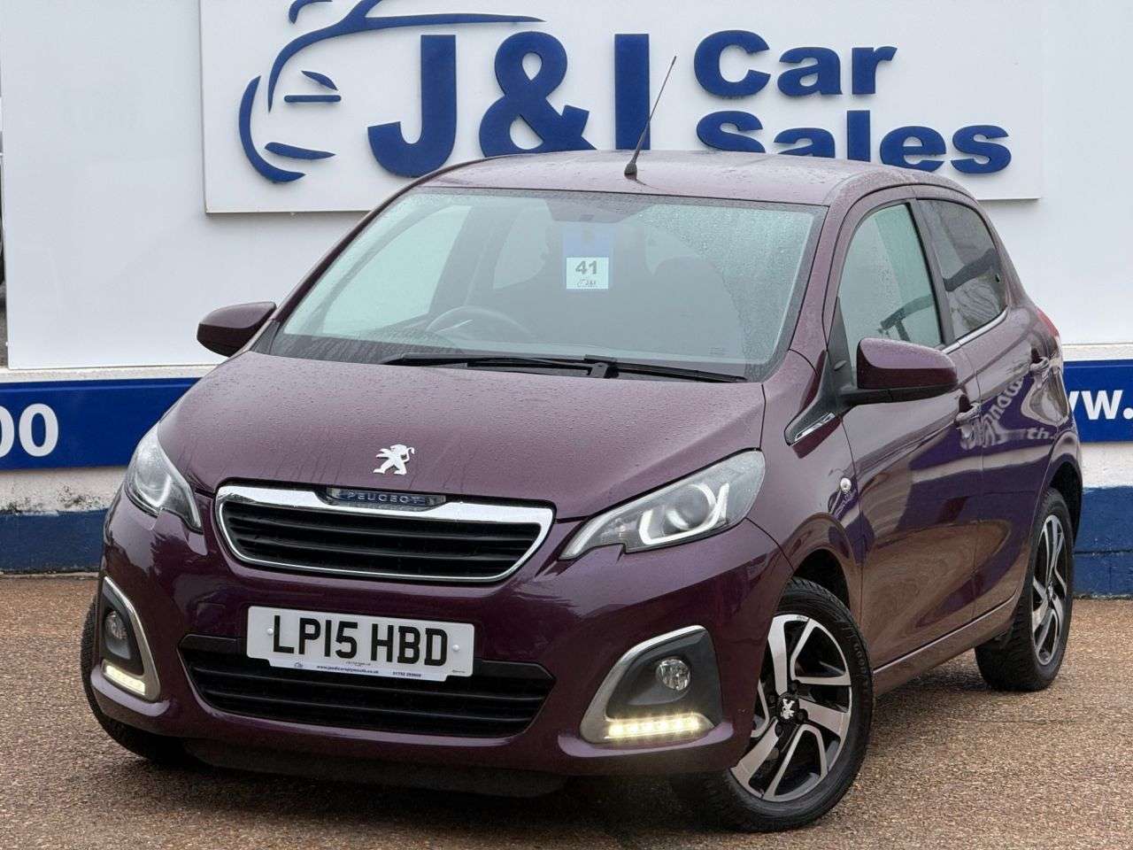 A 2015 PEUGEOT 108 1.2 VTi PureTech Allure Hatchback 5dr Petrol Manual Euro 5 (82 ps) GREAT SE A 2015 PEUGEOT 108 1.2 VTi PureTech Allure Hatchback 5dr Petrol Manual Euro 5 (82 ps) GREAT SE