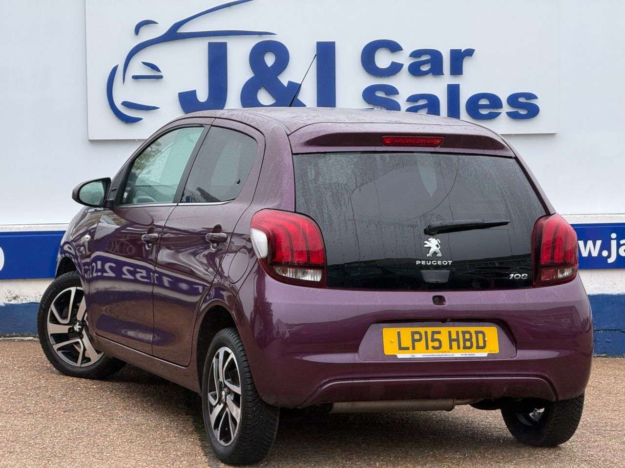 2015 PEUGEOT 108 2015 PEUGEOT 108