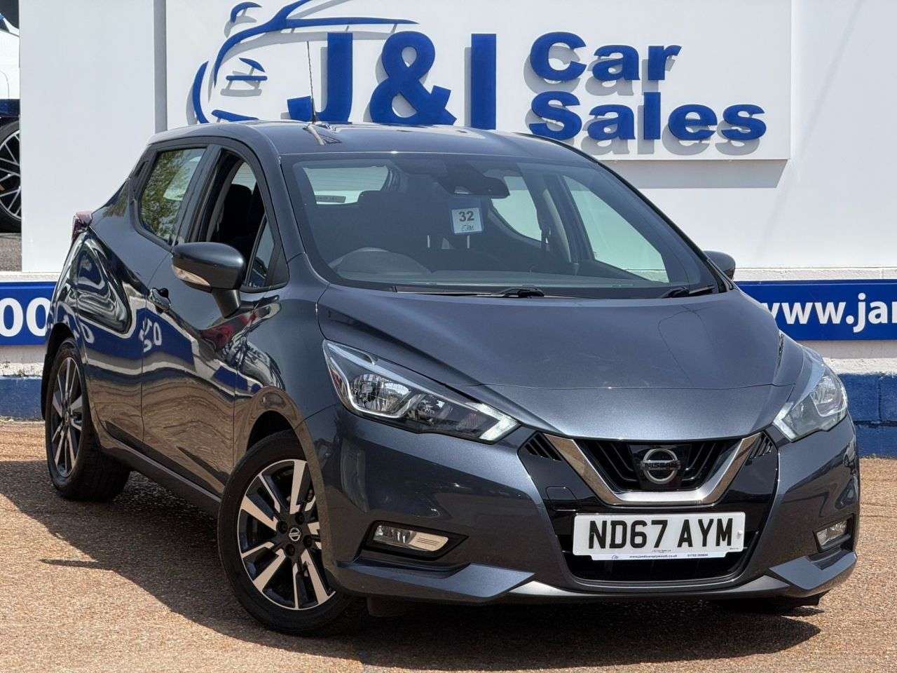 A 2017 NISSAN MICRA 0.9 IG-T Acenta Hatchback 5dr Petrol Manual Euro 6 (s/s) (90 ps) GREAT SERV A 2017 NISSAN MICRA 0.9 IG-T Acenta Hatchback 5dr Petrol Manual Euro 6 (s/s) (90 ps) GREAT SERV