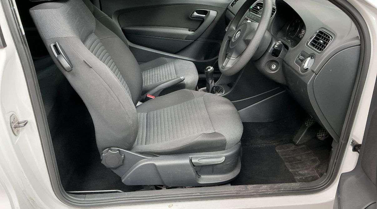 A 2014 VOLKSWAGEN POLO 1.2 Match Edition Hatchback 3dr Petrol Manual Euro 5 (60 ps) GREAT SERVICE A 2014 VOLKSWAGEN POLO 1.2 Match Edition Hatchback 3dr Petrol Manual Euro 5 (60 ps) GREAT SERVICE