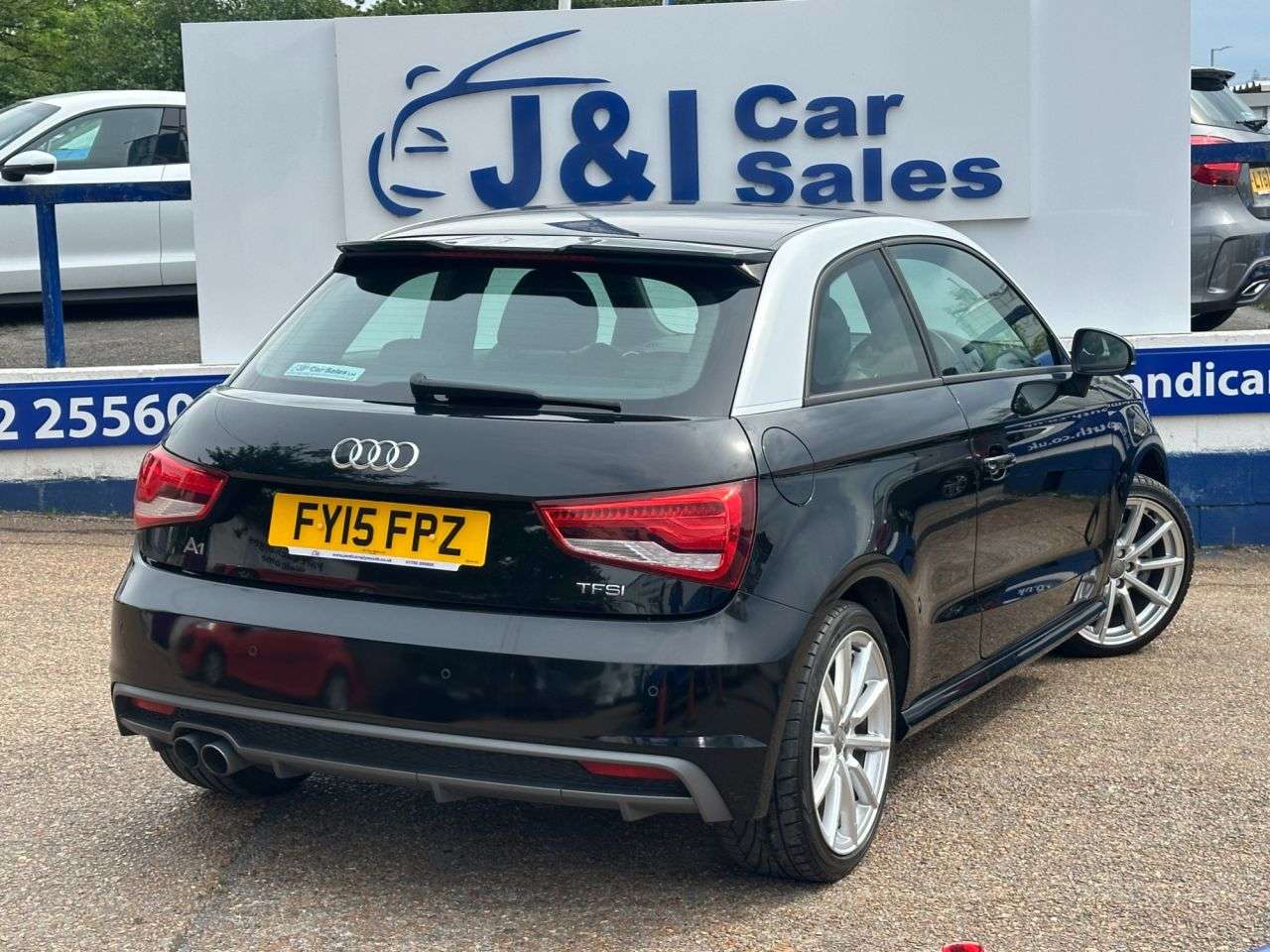 2015 AUDI A1 2015 AUDI A1