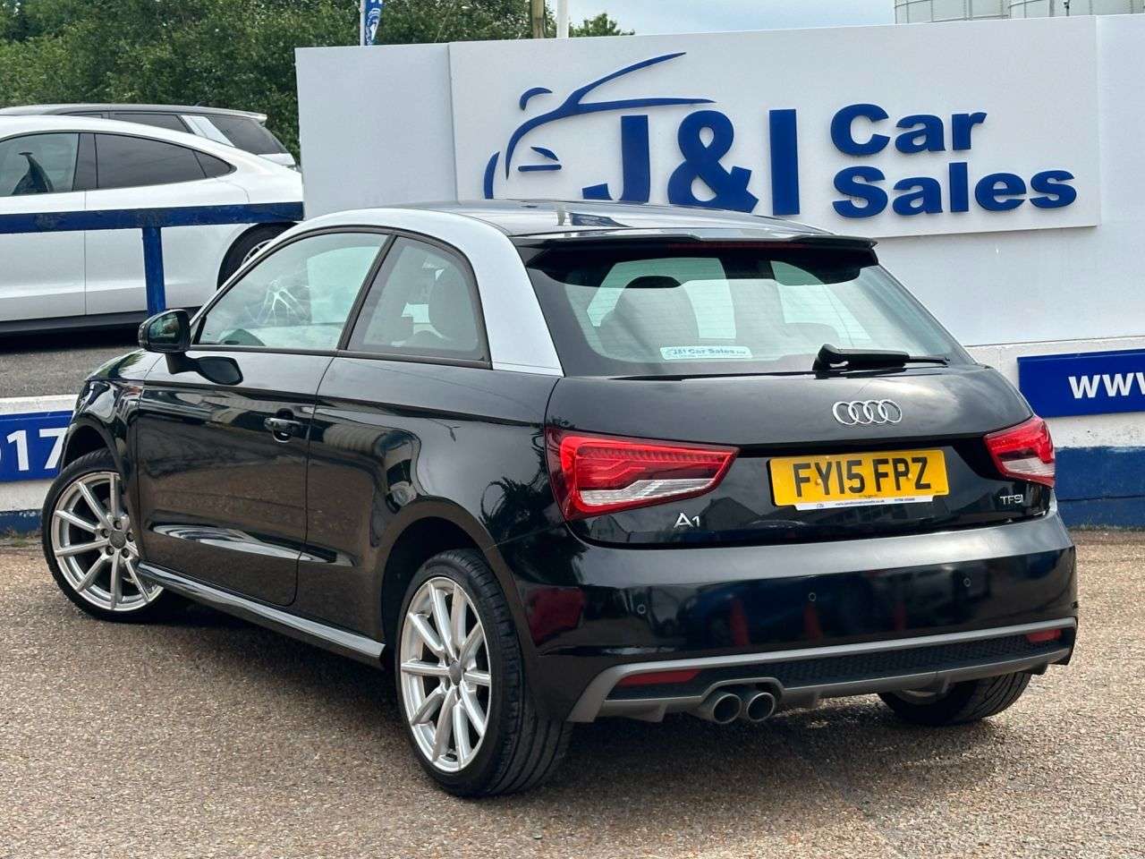 2015 AUDI A1 2015 AUDI A1