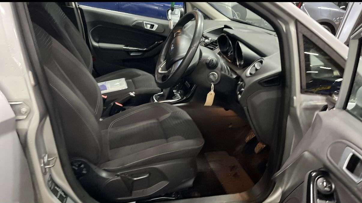 A 2014 FORD FIESTA 1.0T EcoBoost Zetec Hatchback 5dr Petrol Manual Euro 5 (s/s) (100 ps) GREAT A 2014 FORD FIESTA 1.0T EcoBoost Zetec Hatchback 5dr Petrol Manual Euro 5 (s/s) (100 ps) GREAT