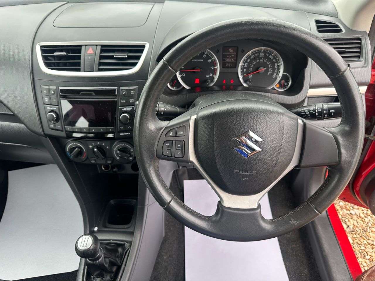 2012 SUZUKI SWIFT 2012 SUZUKI SWIFT