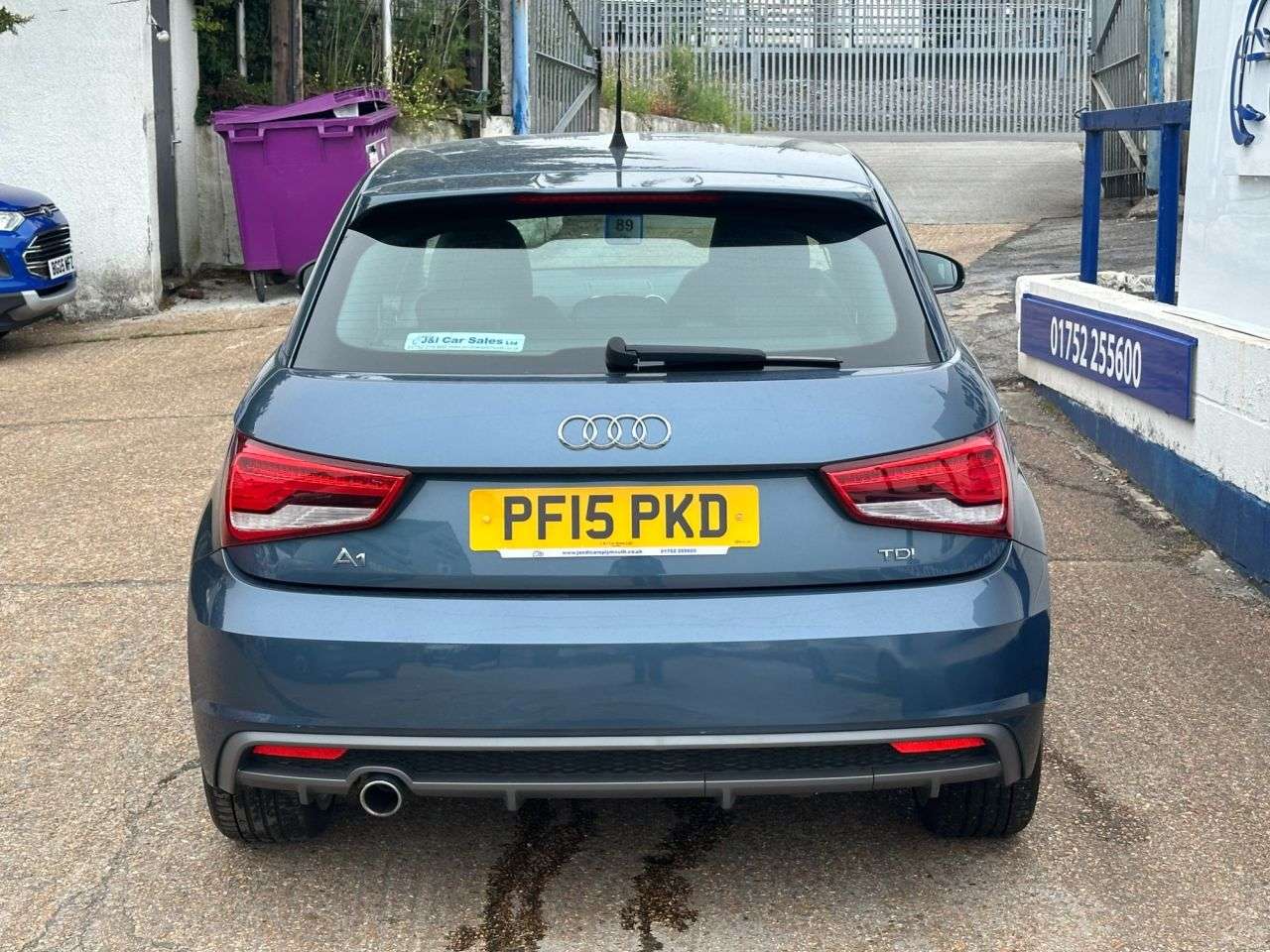 2015 AUDI A1 2015 AUDI A1