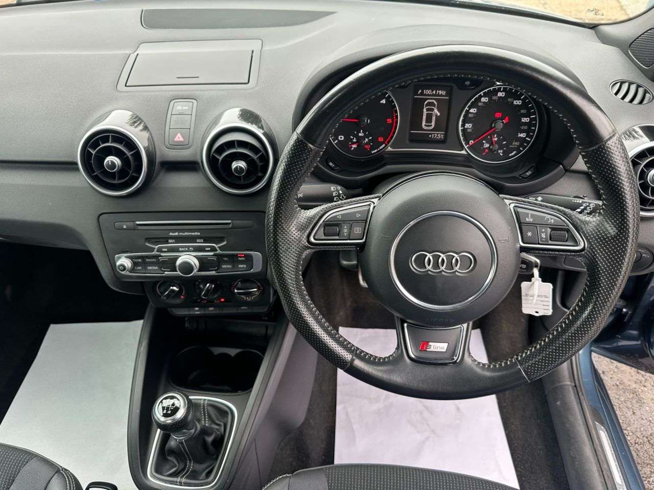 2015 AUDI A1 2015 AUDI A1