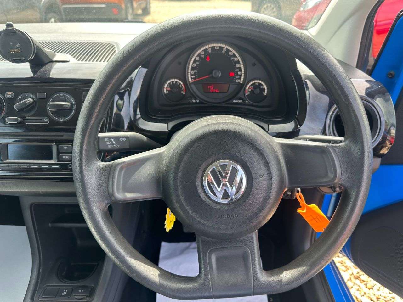 2014 VOLKSWAGEN UP! 2014 VOLKSWAGEN UP!