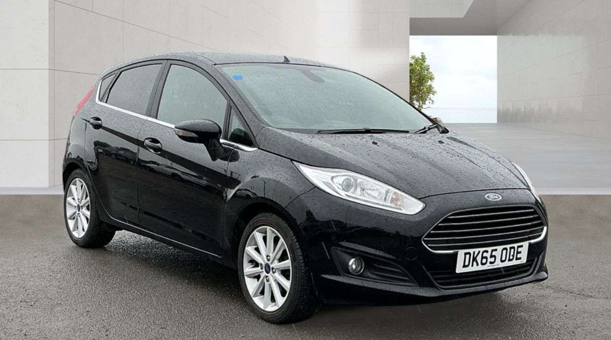 A 2015 FORD FIESTA 1.0T EcoBoost Titanium Hatchback 5dr Petrol Manual Euro 6 (s/s) (100 ps) GR A 2015 FORD FIESTA 1.0T EcoBoost Titanium Hatchback 5dr Petrol Manual Euro 6 (s/s) (100 ps) GR