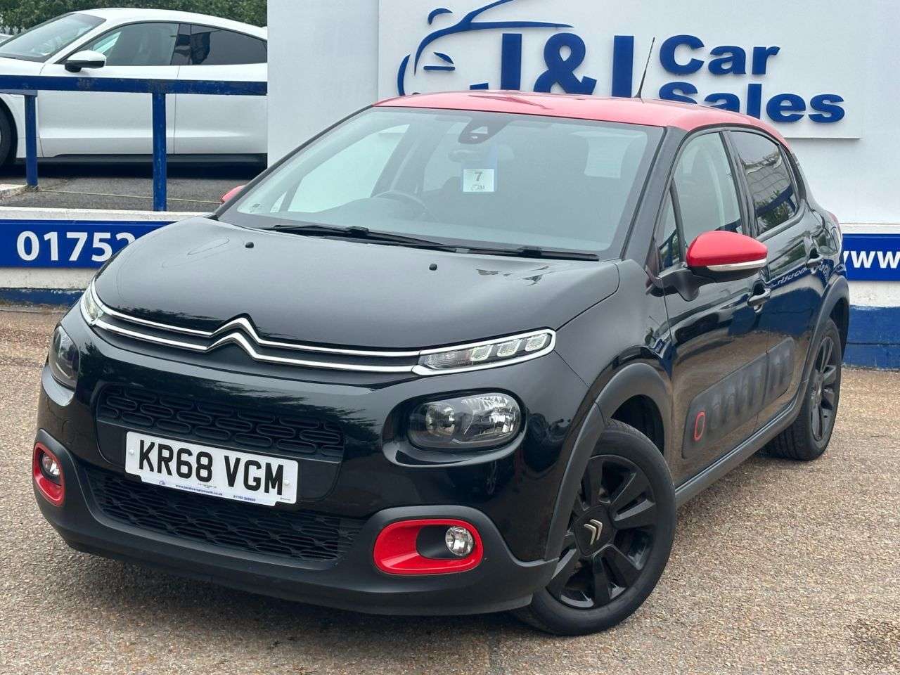 A 2018 CITROEN C3 1.2 PureTech Flair Hatchback 5dr Petrol Manual Euro 6 (s/s) (82 ps) GREAT S A 2018 CITROEN C3 1.2 PureTech Flair Hatchback 5dr Petrol Manual Euro 6 (s/s) (82 ps) GREAT S