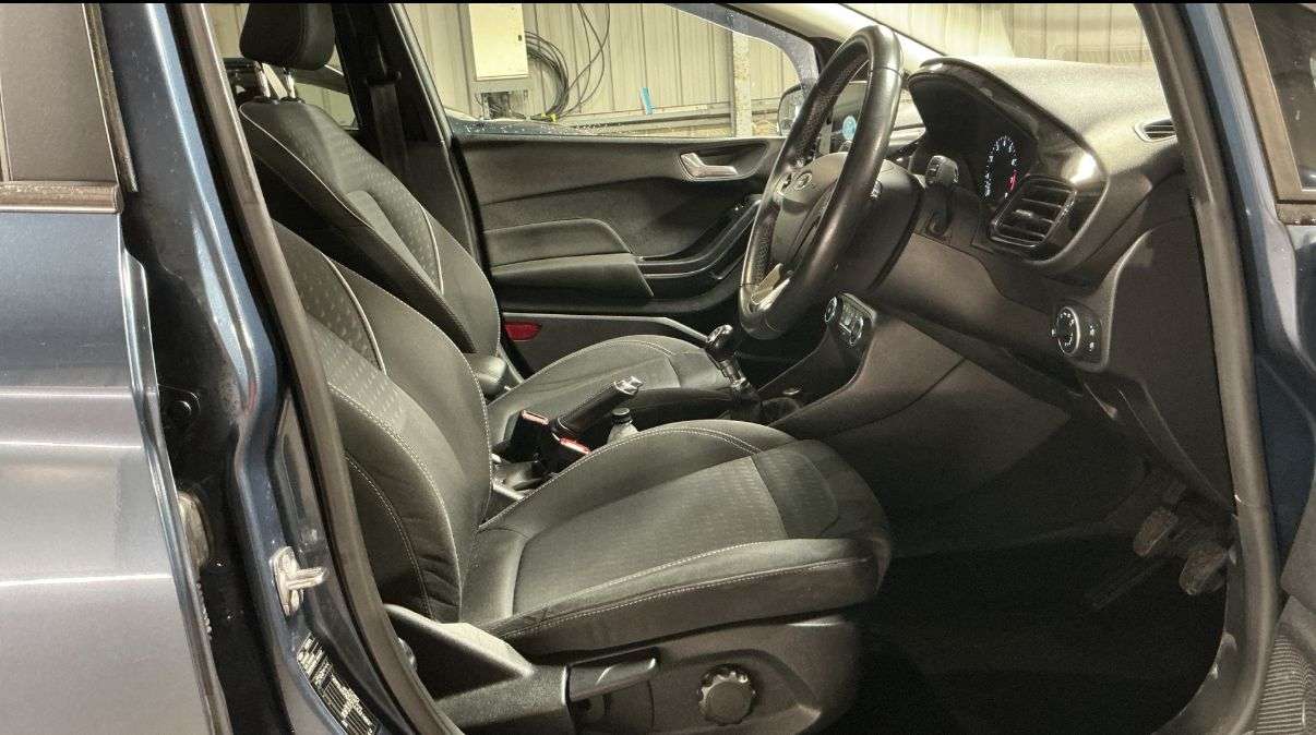 A 2018 FORD FIESTA 1.0T EcoBoost Titanium Hatchback 5dr Petrol Manual Euro 6 (s/s) (100 ps) GR A 2018 FORD FIESTA 1.0T EcoBoost Titanium Hatchback 5dr Petrol Manual Euro 6 (s/s) (100 ps) GR