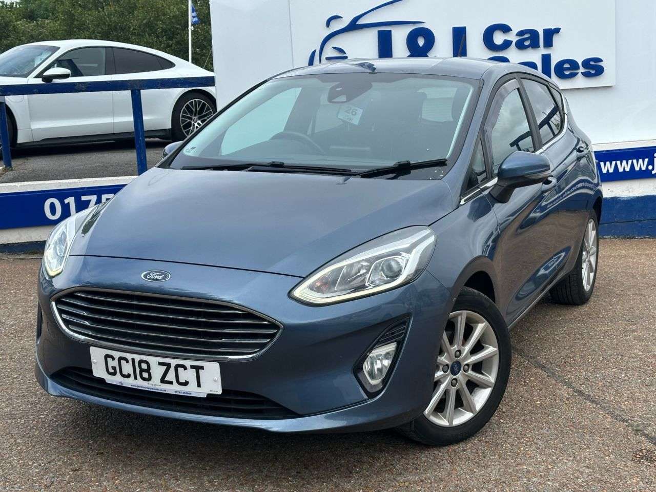 A 2018 FORD FIESTA 1.0T EcoBoost Titanium Hatchback 5dr Petrol Manual Euro 6 (s/s) (100 ps) GR A 2018 FORD FIESTA 1.0T EcoBoost Titanium Hatchback 5dr Petrol Manual Euro 6 (s/s) (100 ps) GR
