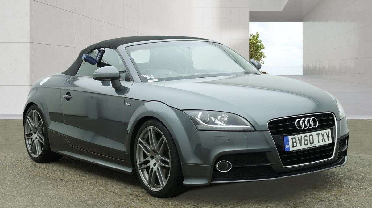 A 2010 AUDI TT 2.0 TFSI S line Roadster 2dr Petrol S Tronic Euro 5 (s/s) (211 ps) A GREAT A 2010 AUDI TT 2.0 TFSI S line Roadster 2dr Petrol S Tronic Euro 5 (s/s) (211 ps) A GREAT