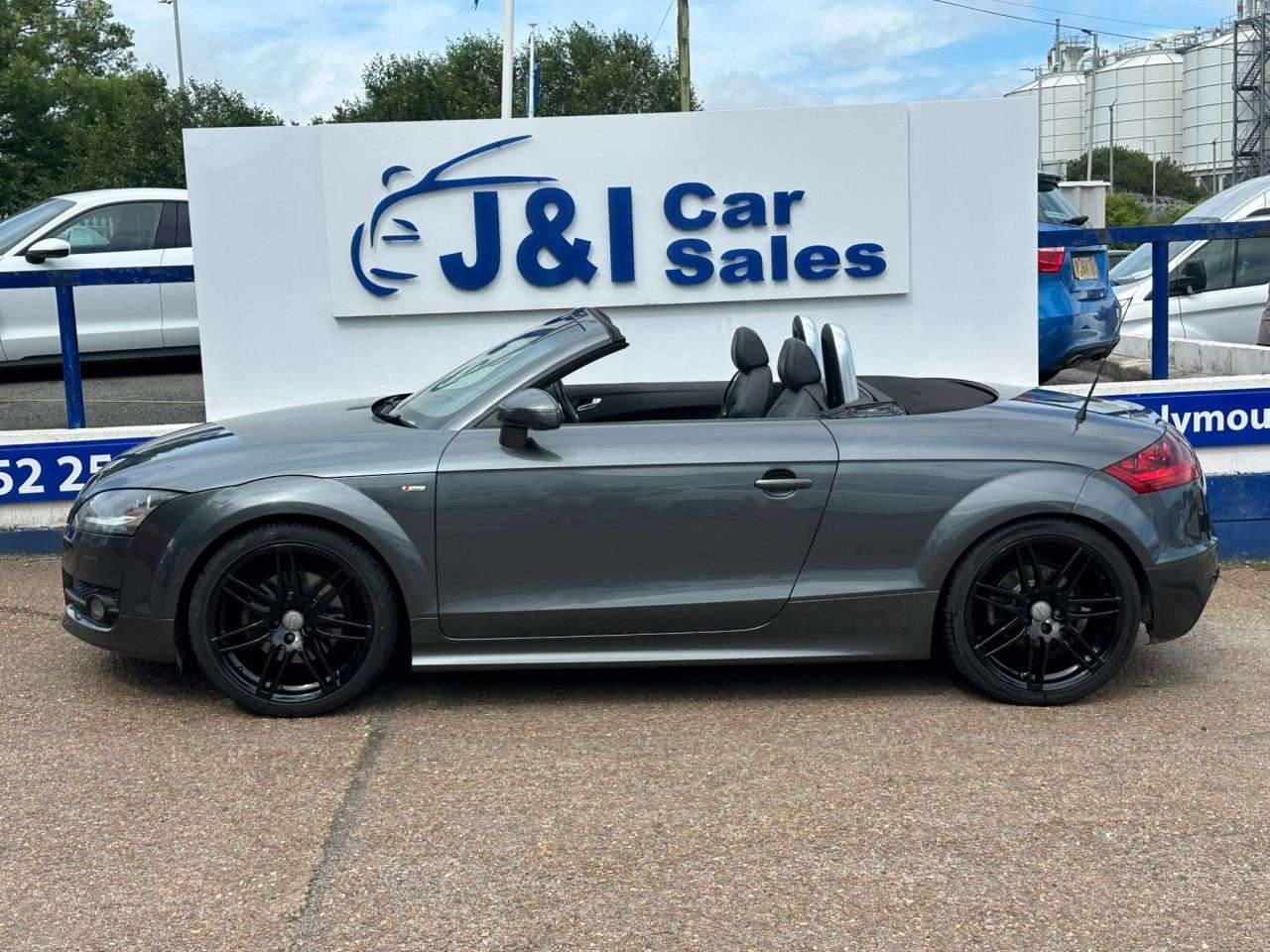 A 2010 AUDI TT 2.0 TFSI S line Roadster 2dr Petrol S Tronic Euro 5 (s/s) (211 ps) A GREAT A 2010 AUDI TT 2.0 TFSI S line Roadster 2dr Petrol S Tronic Euro 5 (s/s) (211 ps) A GREAT