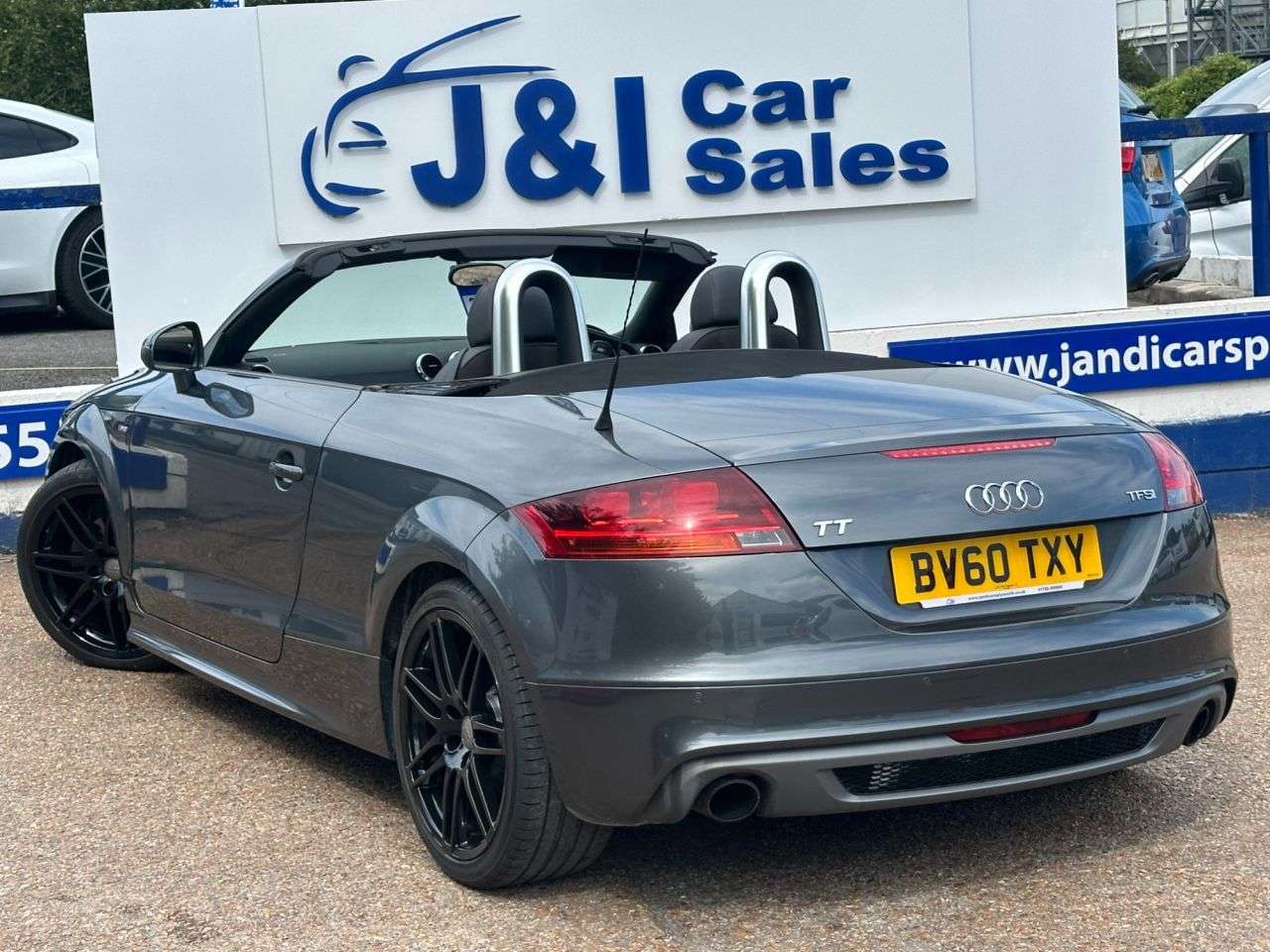 2010 AUDI TT 2010 AUDI TT