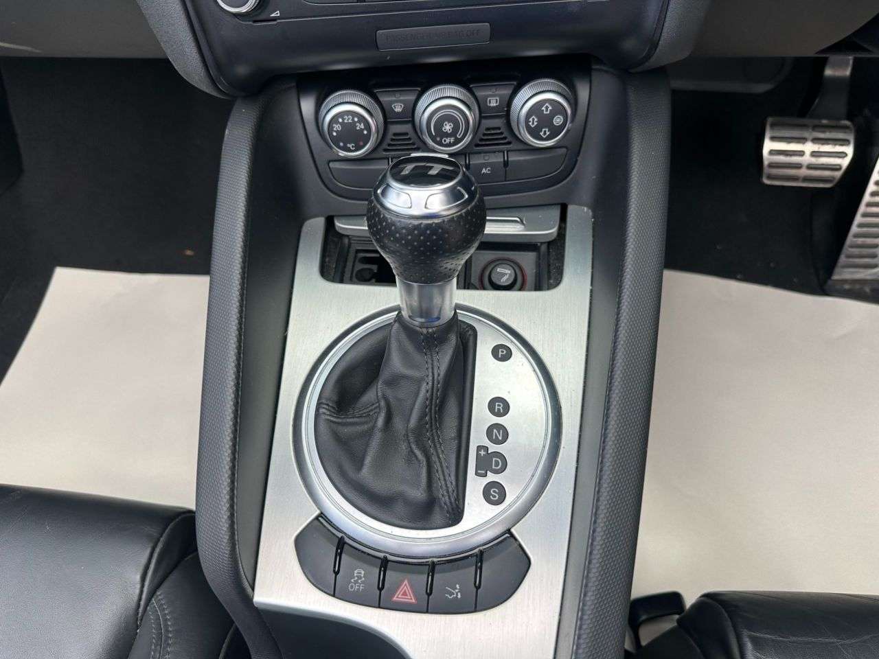 2010 AUDI TT 2010 AUDI TT