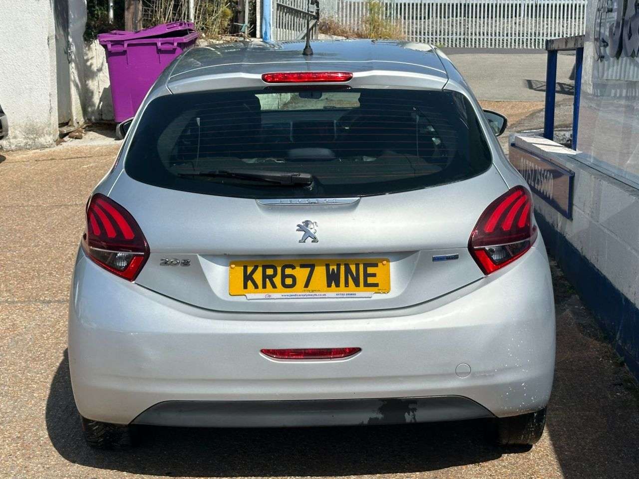 2017 PEUGEOT 208 2017 PEUGEOT 208