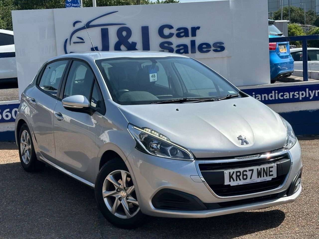 A 2017 PEUGEOT 208 1.2 PureTech Active Hatchback 5dr Petrol Manual Euro 6 (s/s) (82 ps) A GREA A 2017 PEUGEOT 208 1.2 PureTech Active Hatchback 5dr Petrol Manual Euro 6 (s/s) (82 ps) A GREA