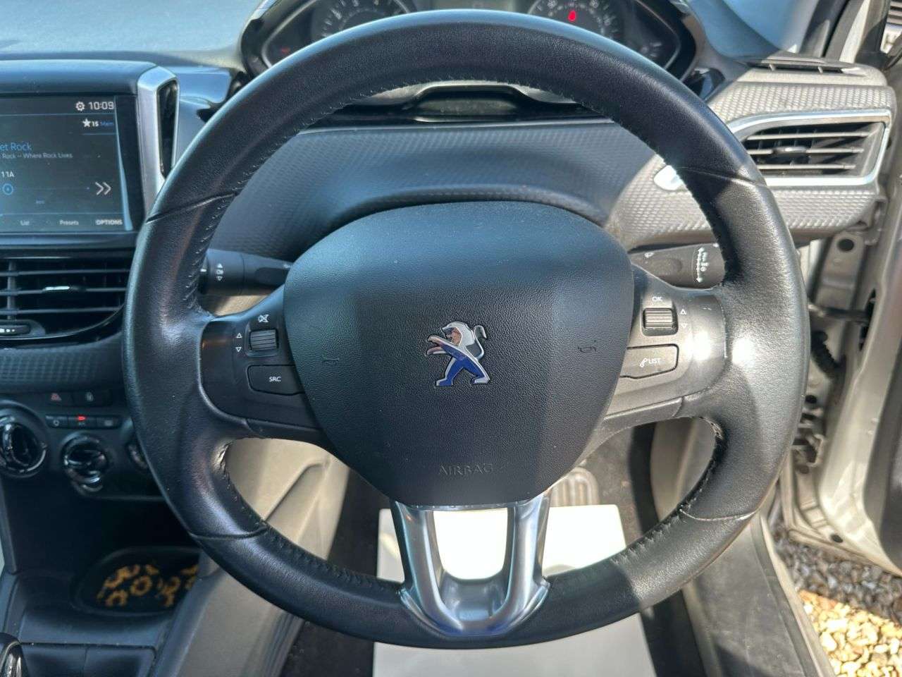 2017 PEUGEOT 208 2017 PEUGEOT 208