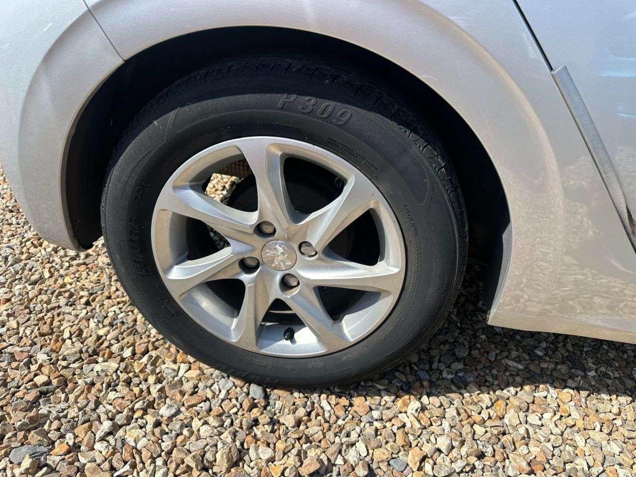 2017 PEUGEOT 208 2017 PEUGEOT 208