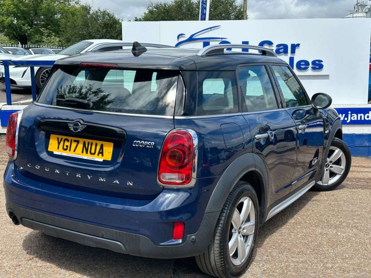 2017 MINI COUNTRYMAN 2017 MINI COUNTRYMAN