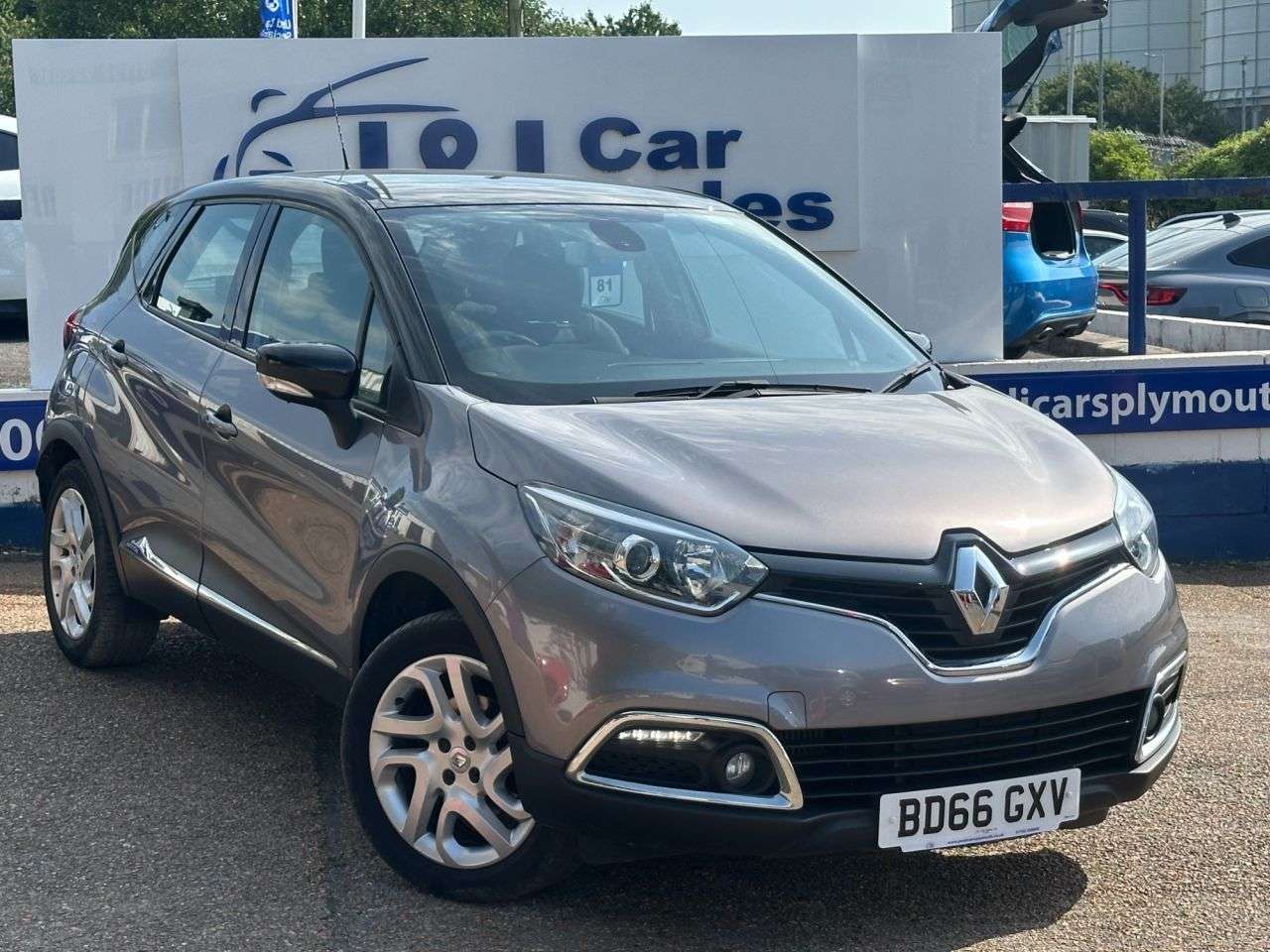 A 2016 RENAULT CAPTUR 1.5 dCi Dynamique Nav SUV 5dr Diesel Manual Euro 6 (110 ps) GREAT SERVICE H A 2016 RENAULT CAPTUR 1.5 dCi Dynamique Nav SUV 5dr Diesel Manual Euro 6 (110 ps) GREAT SERVICE H