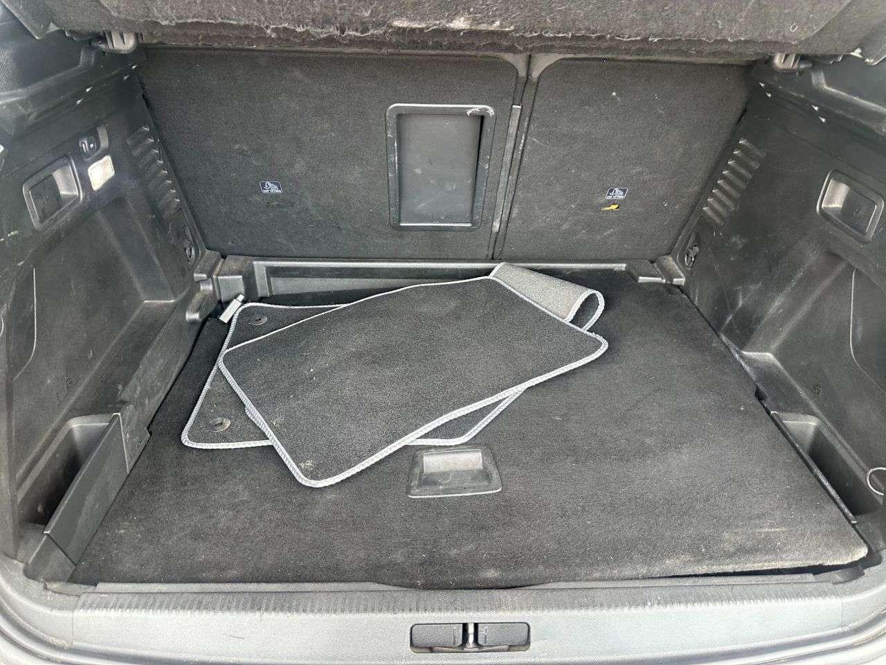 2017 PEUGEOT 3008 2017 PEUGEOT 3008