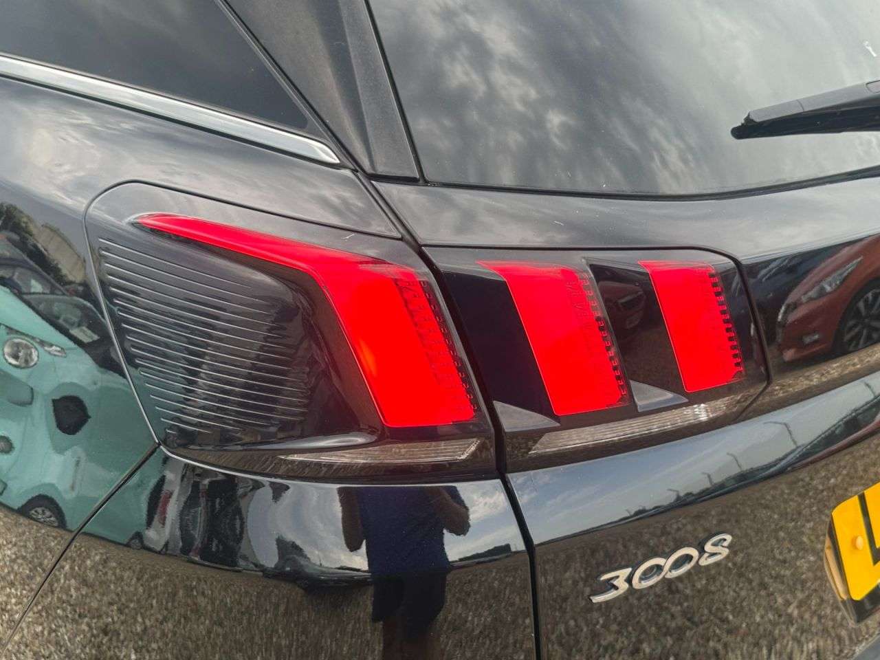 2017 PEUGEOT 3008 2017 PEUGEOT 3008