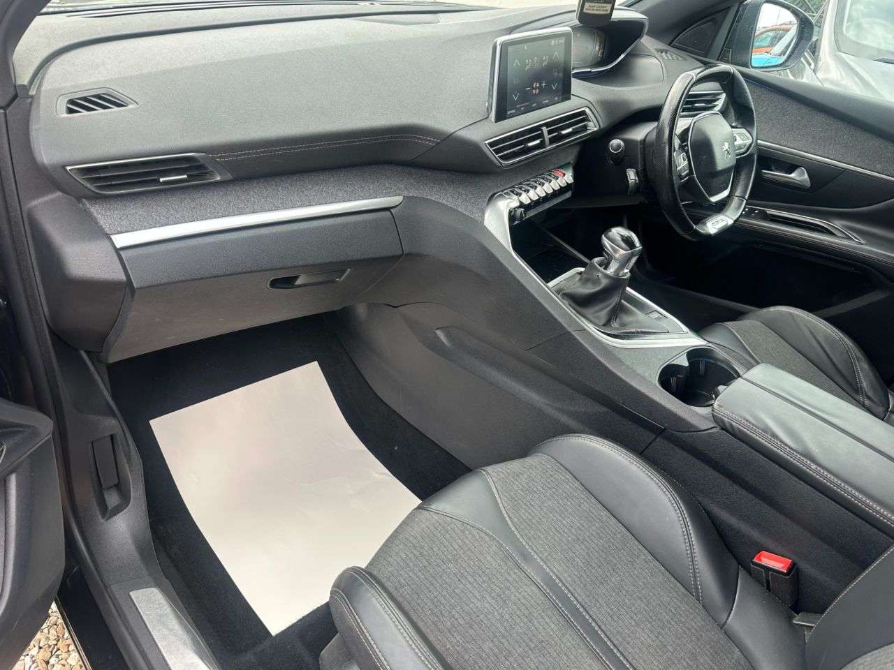 2017 PEUGEOT 3008 2017 PEUGEOT 3008
