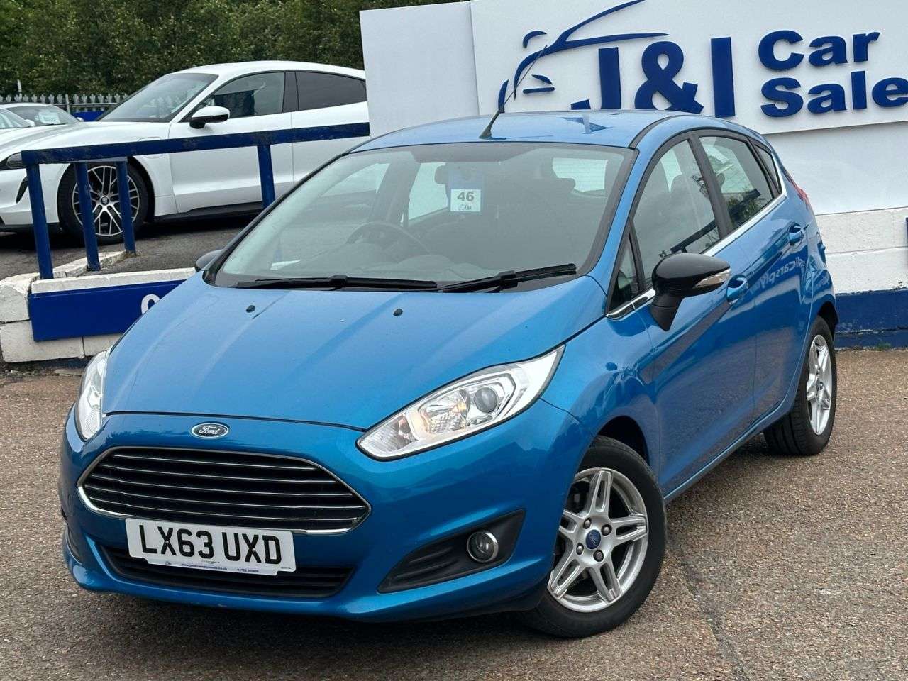 A 2013 FORD FIESTA 1.0T EcoBoost Zetec Hatchback 5dr Petrol Manual Euro 5 (s/s) (100 ps) GREAT A 2013 FORD FIESTA 1.0T EcoBoost Zetec Hatchback 5dr Petrol Manual Euro 5 (s/s) (100 ps) GREAT