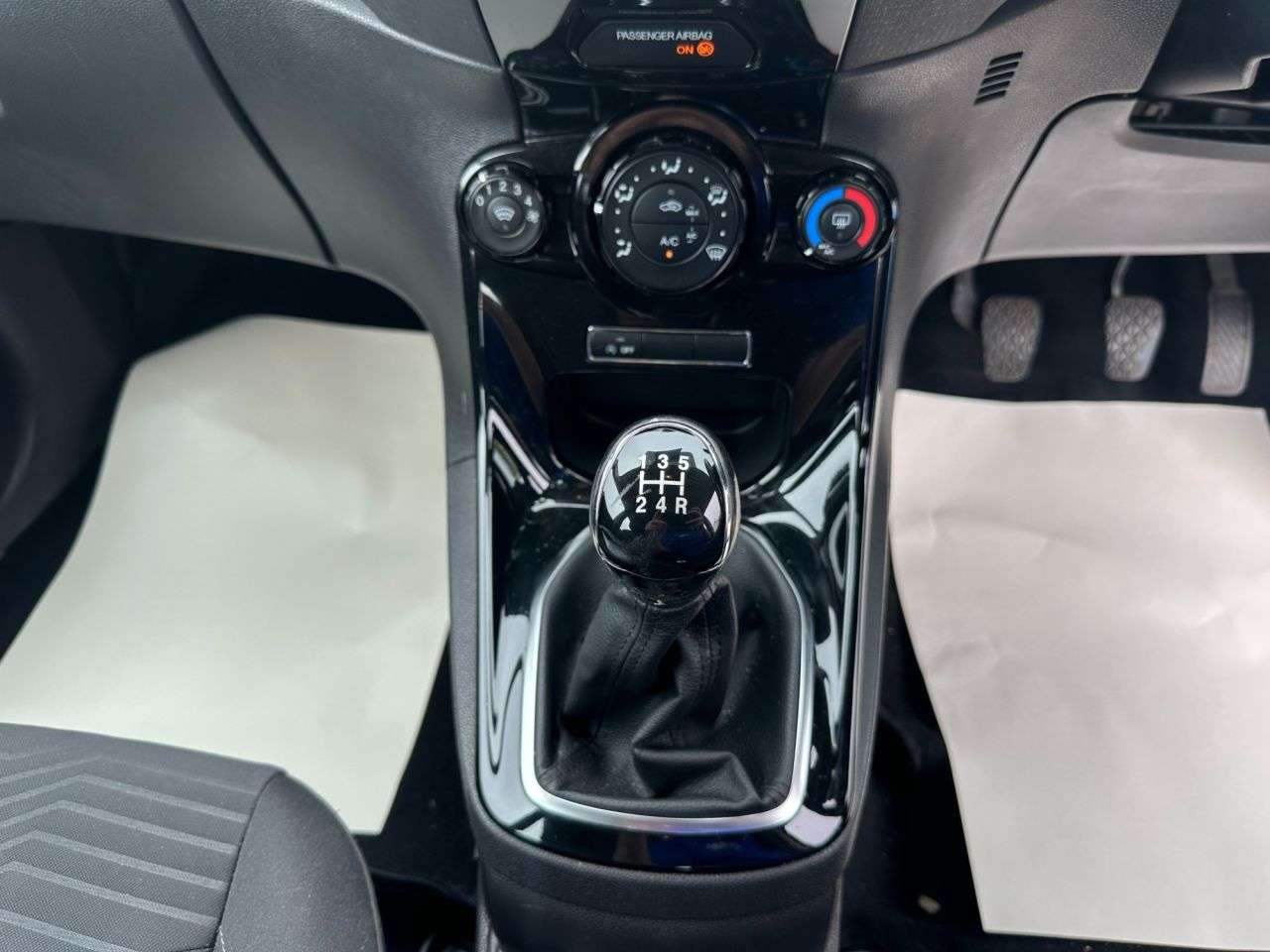 2013 FORD FIESTA 2013 FORD FIESTA