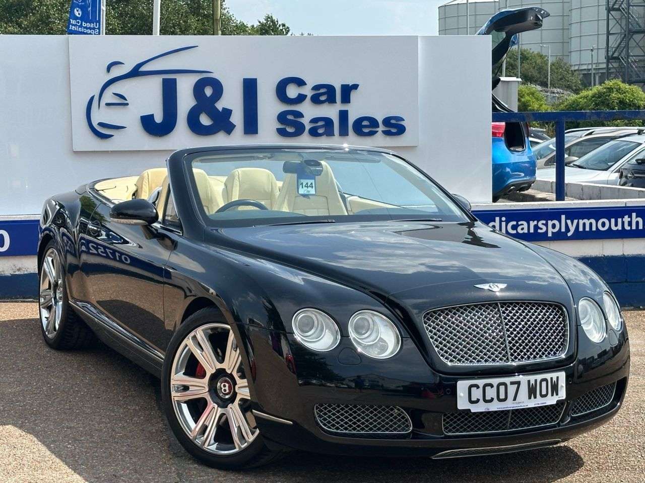 A 2007 BENTLEY CONTINENTAL 6.0 W12 GTC Convertible 2dr Petrol Auto 4WD Euro 4 (560 ps) A GREAT EXAMPLE A 2007 BENTLEY CONTINENTAL 6.0 W12 GTC Convertible 2dr Petrol Auto 4WD Euro 4 (560 ps) A GREAT EXAMPLE