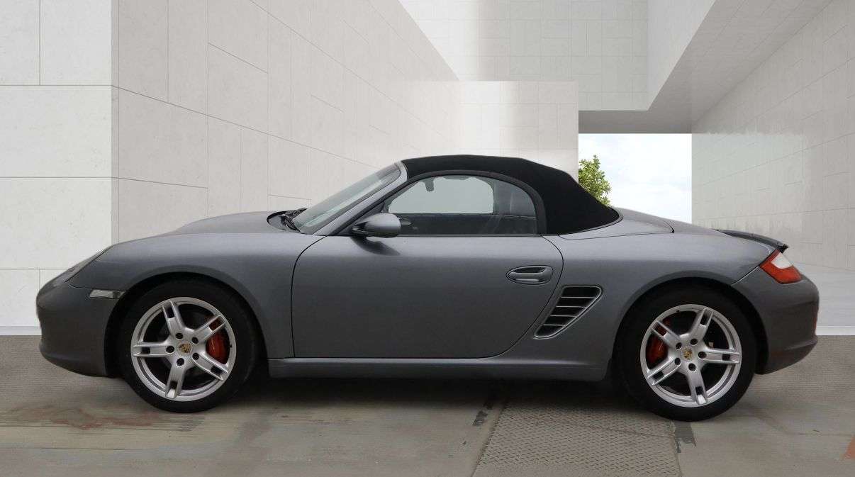 A 2006 PORSCHE BOXSTER 3.2 987 S Convertible 2dr Petrol Manual (248 g/km, 280 bhp) GREAT SERVICE H A 2006 PORSCHE BOXSTER 3.2 987 S Convertible 2dr Petrol Manual (248 g/km, 280 bhp) GREAT SERVICE H
