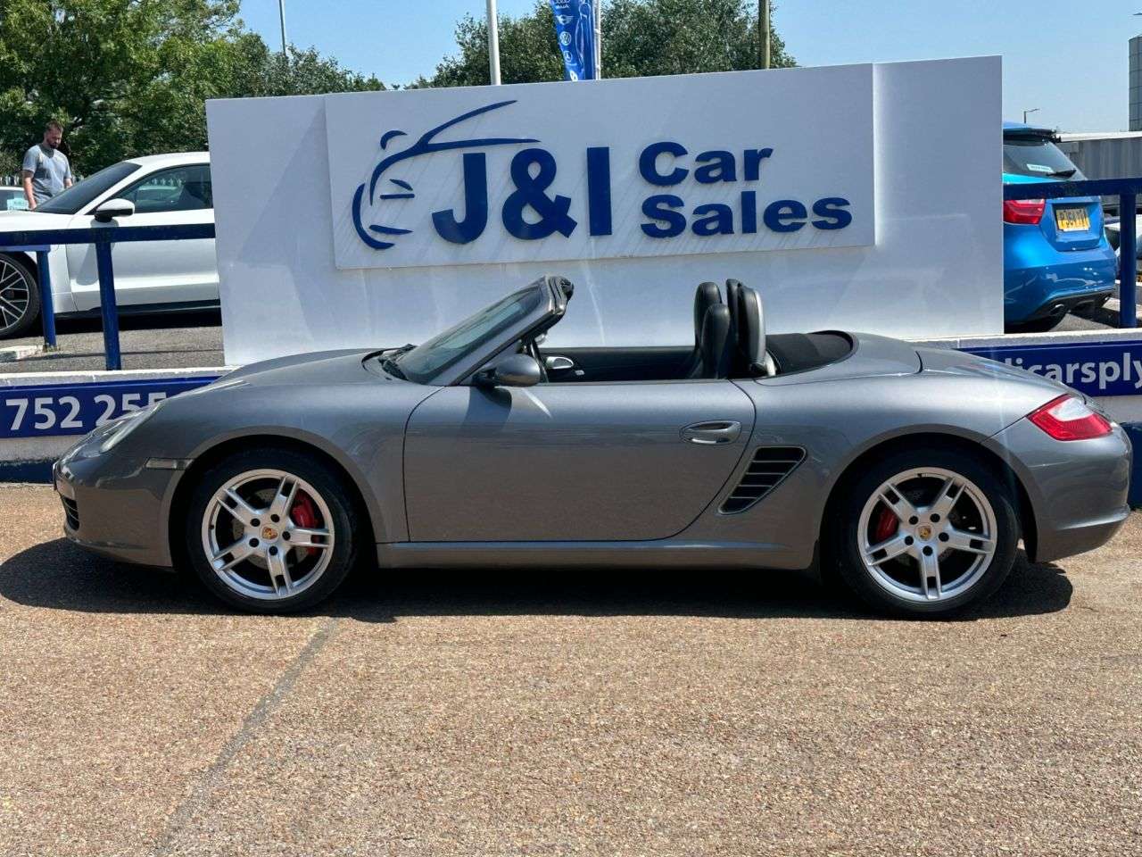 A 2006 PORSCHE BOXSTER 3.2 987 S Convertible 2dr Petrol Manual (248 g/km, 280 bhp) GREAT SERVICE H A 2006 PORSCHE BOXSTER 3.2 987 S Convertible 2dr Petrol Manual (248 g/km, 280 bhp) GREAT SERVICE H