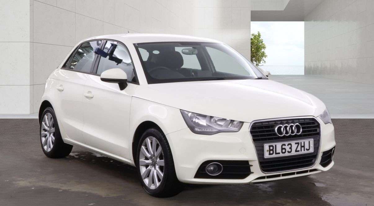 A 2014 AUDI A1 1.4 TFSI Sport Sportback 5dr Petrol Manual Euro 5 (s/s) (122 ps) GREAT SERV A 2014 AUDI A1 1.4 TFSI Sport Sportback 5dr Petrol Manual Euro 5 (s/s) (122 ps) GREAT SERV