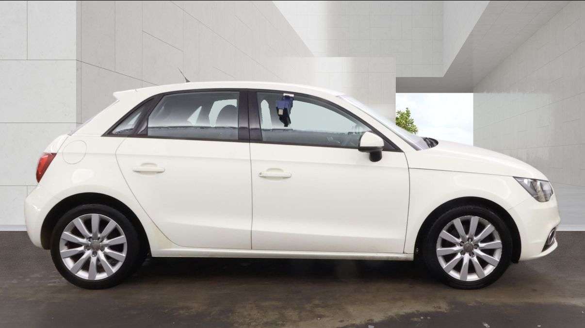 A 2014 AUDI A1 1.4 TFSI Sport Sportback 5dr Petrol Manual Euro 5 (s/s) (122 ps) GREAT SERV A 2014 AUDI A1 1.4 TFSI Sport Sportback 5dr Petrol Manual Euro 5 (s/s) (122 ps) GREAT SERV