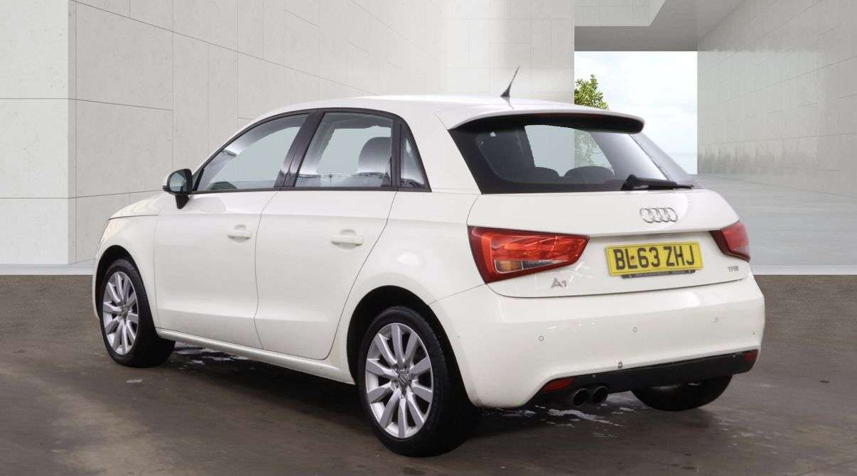 A 2014 AUDI A1 1.4 TFSI Sport Sportback 5dr Petrol Manual Euro 5 (s/s) (122 ps) GREAT SERV A 2014 AUDI A1 1.4 TFSI Sport Sportback 5dr Petrol Manual Euro 5 (s/s) (122 ps) GREAT SERV