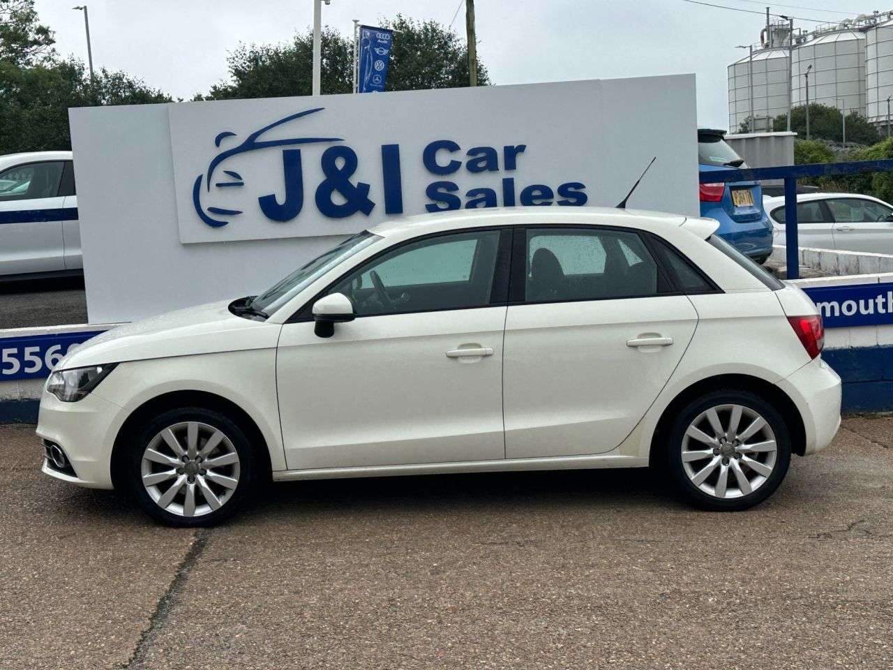 A 2014 AUDI A1 1.4 TFSI Sport Sportback 5dr Petrol Manual Euro 5 (s/s) (122 ps) GREAT SERV A 2014 AUDI A1 1.4 TFSI Sport Sportback 5dr Petrol Manual Euro 5 (s/s) (122 ps) GREAT SERV