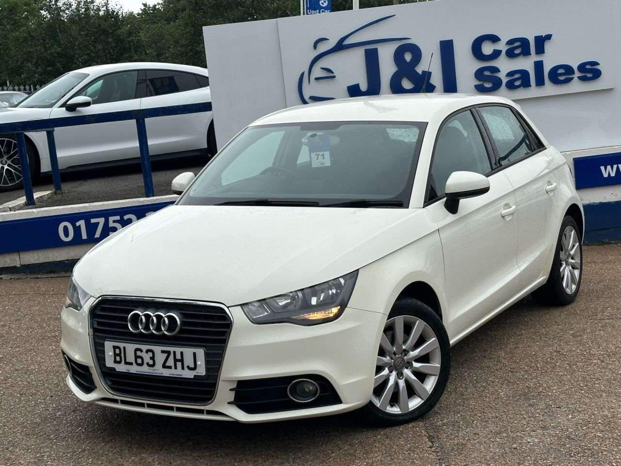 A 2014 AUDI A1 1.4 TFSI Sport Sportback 5dr Petrol Manual Euro 5 (s/s) (122 ps) GREAT SERV A 2014 AUDI A1 1.4 TFSI Sport Sportback 5dr Petrol Manual Euro 5 (s/s) (122 ps) GREAT SERV