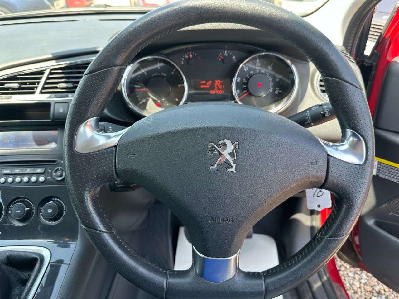2014 PEUGEOT 3008 2014 PEUGEOT 3008