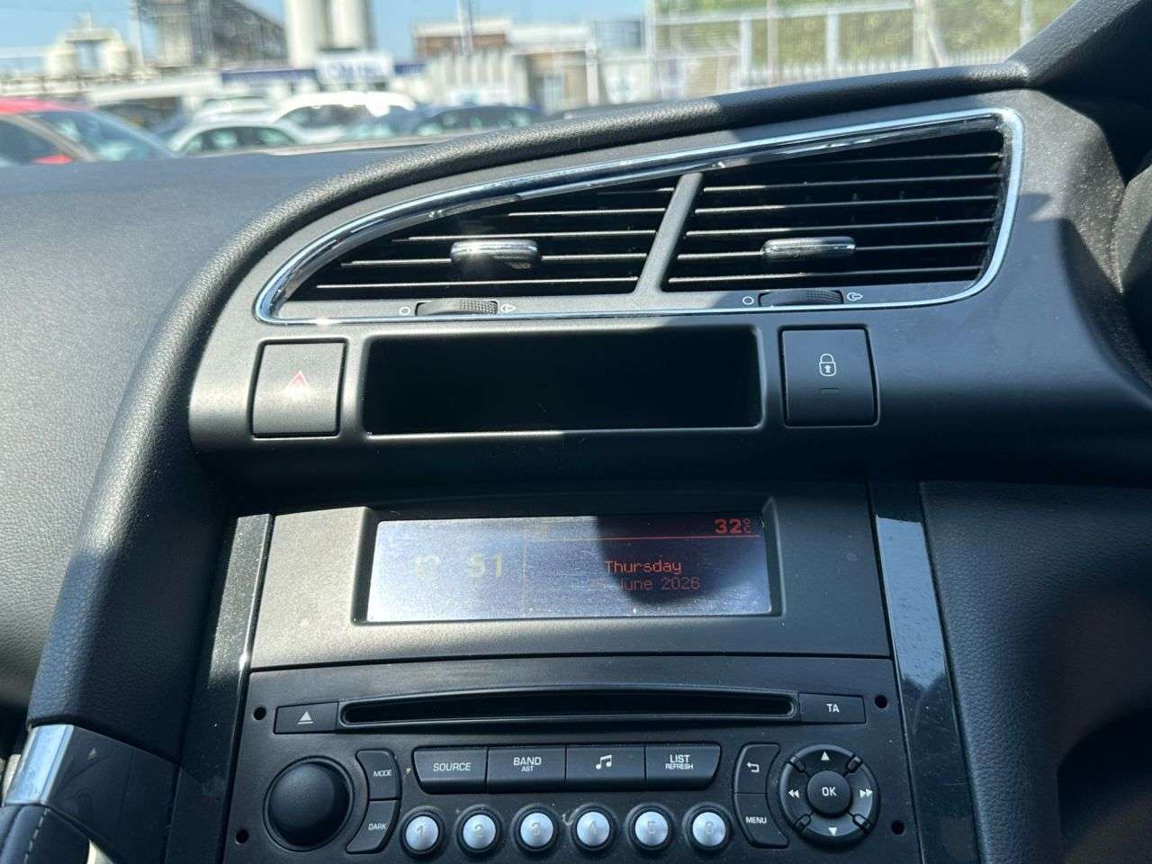 2014 PEUGEOT 3008 2014 PEUGEOT 3008