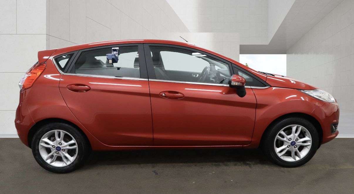 A 2016 FORD FIESTA 1.0T EcoBoost Zetec Hatchback 5dr Petrol Manual Euro 6 (s/s) (100 ps) A 2016 FORD FIESTA 1.0T EcoBoost Zetec Hatchback 5dr Petrol Manual Euro 6 (s/s) (100 ps)