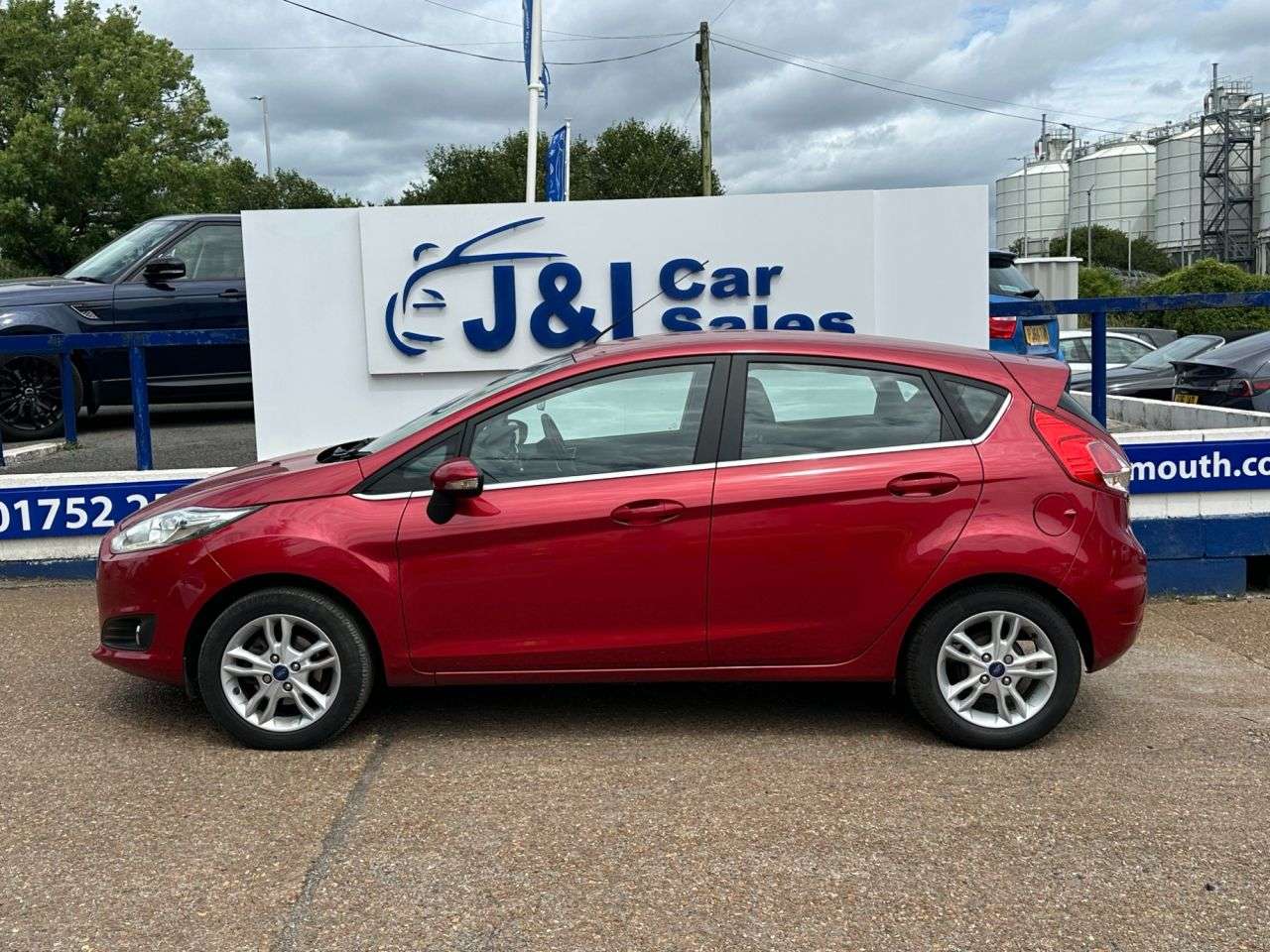 A 2016 FORD FIESTA 1.0T EcoBoost Zetec Hatchback 5dr Petrol Manual Euro 6 (s/s) (100 ps) A 2016 FORD FIESTA 1.0T EcoBoost Zetec Hatchback 5dr Petrol Manual Euro 6 (s/s) (100 ps)