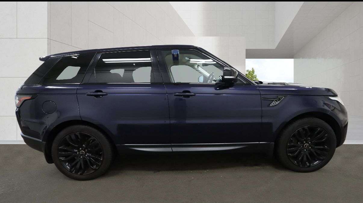 A 2015 LAND ROVER RANGE ROVER SPORT 3.0 SD V6 HSE Dynamic SUV 5dr Diesel Auto 4WD Euro 5 (s/s) (306 ps) GREAT S A 2015 LAND ROVER RANGE ROVER SPORT 3.0 SD V6 HSE Dynamic SUV 5dr Diesel Auto 4WD Euro 5 (s/s) (306 ps) GREAT S