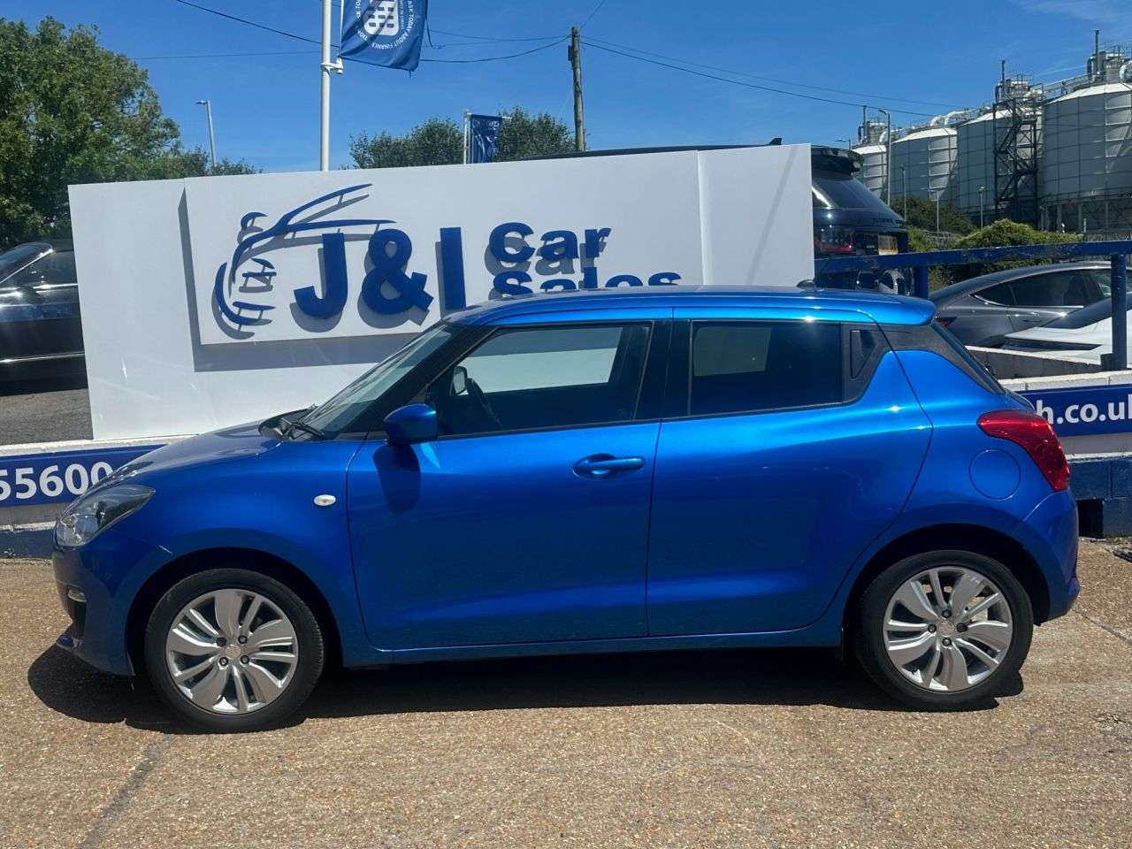A 2017 SUZUKI SWIFT 1.0 Boosterjet SZ-T Hatchback 5dr Petrol Manual Euro 6 (111 ps) GREAT SERVI A 2017 SUZUKI SWIFT 1.0 Boosterjet SZ-T Hatchback 5dr Petrol Manual Euro 6 (111 ps) GREAT SERVI