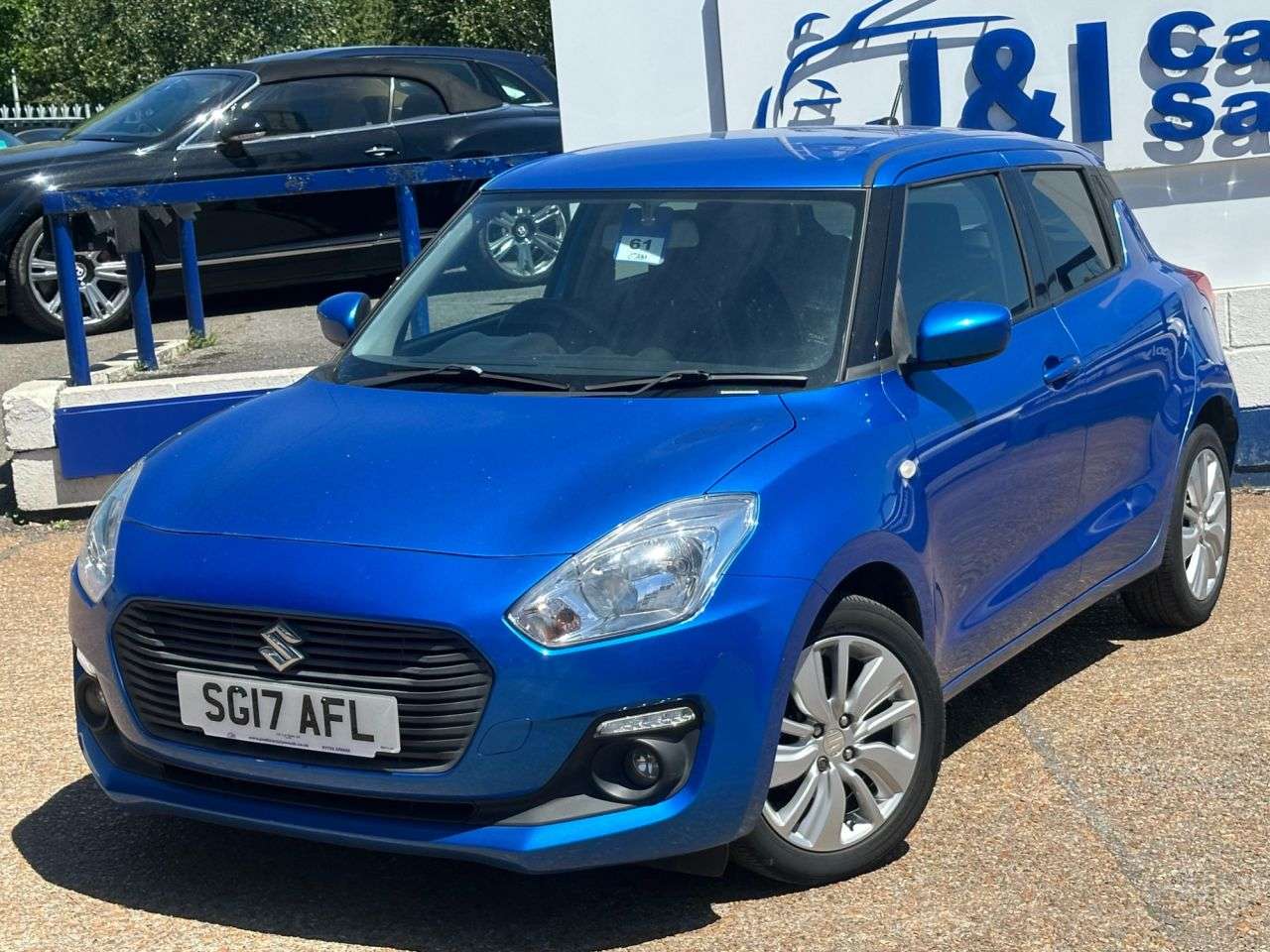 A 2017 SUZUKI SWIFT 1.0 Boosterjet SZ-T Hatchback 5dr Petrol Manual Euro 6 (111 ps) GREAT SERVI A 2017 SUZUKI SWIFT 1.0 Boosterjet SZ-T Hatchback 5dr Petrol Manual Euro 6 (111 ps) GREAT SERVI