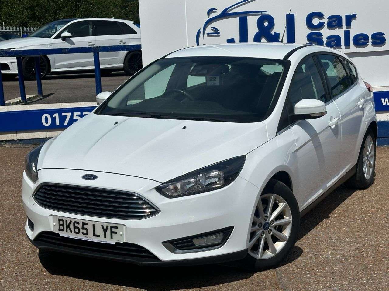 A 2015 FORD FOCUS 1.5 TDCi Titanium Hatchback 5dr Diesel Manual Euro 6 (s/s) (120 ps) GREAT S A 2015 FORD FOCUS 1.5 TDCi Titanium Hatchback 5dr Diesel Manual Euro 6 (s/s) (120 ps) GREAT S
