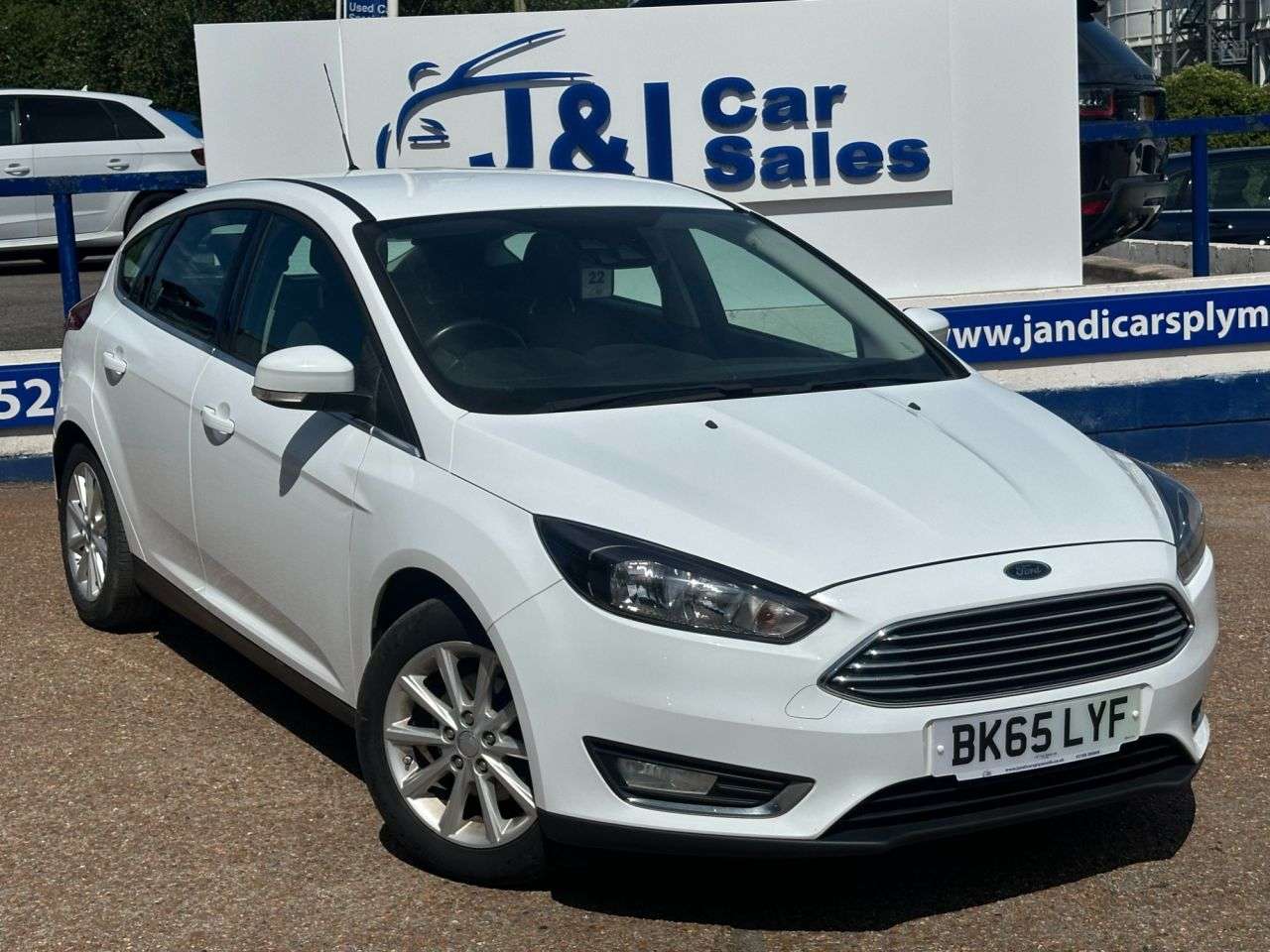 A 2015 FORD FOCUS 1.5 TDCi Titanium Hatchback 5dr Diesel Manual Euro 6 (s/s) (120 ps) GREAT S A 2015 FORD FOCUS 1.5 TDCi Titanium Hatchback 5dr Diesel Manual Euro 6 (s/s) (120 ps) GREAT S