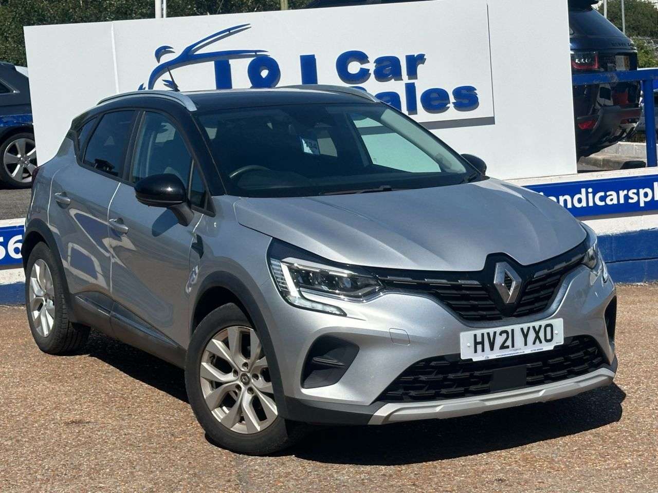 A 2021 RENAULT CAPTUR 1.0 TCe Iconic SUV 5dr Petrol Manual Euro 6 (s/s) (90 ps) GREAT SERVICE HIS A 2021 RENAULT CAPTUR 1.0 TCe Iconic SUV 5dr Petrol Manual Euro 6 (s/s) (90 ps) GREAT SERVICE HIS